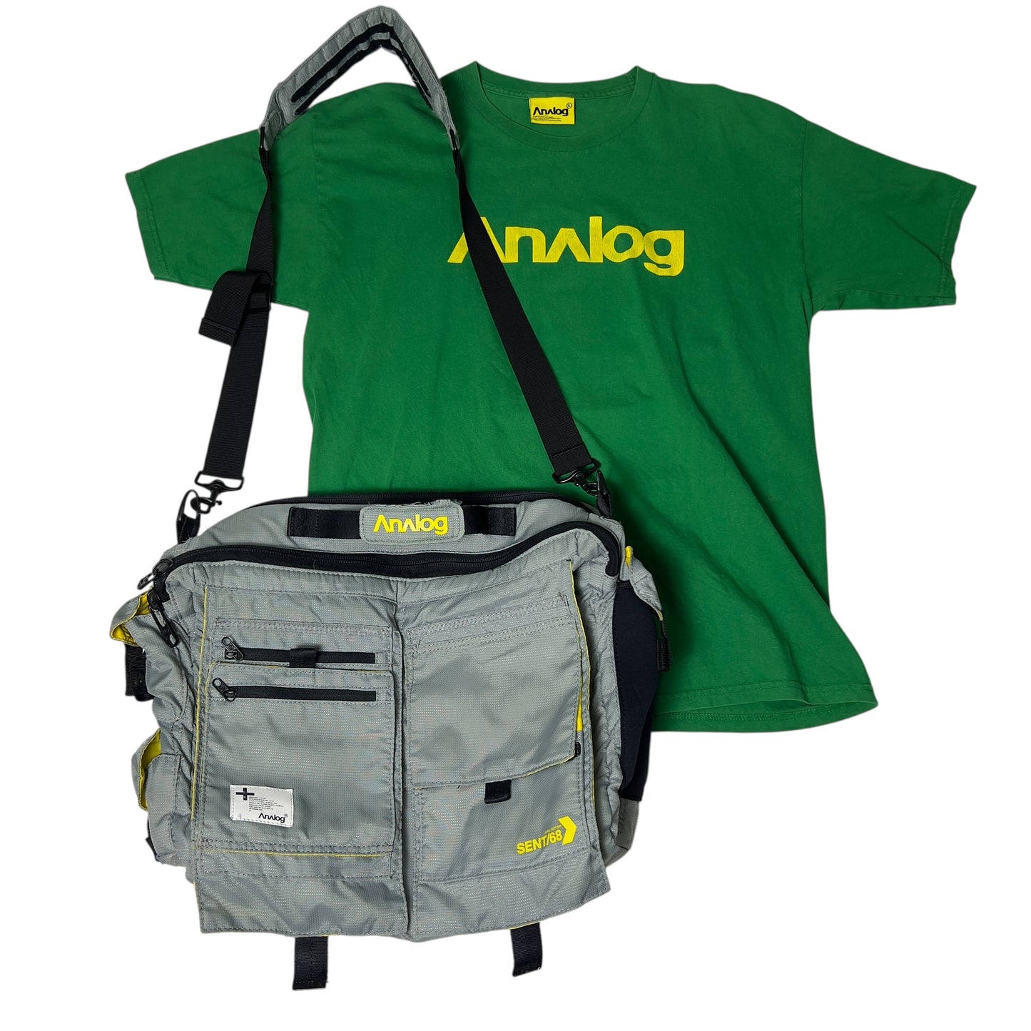 2004 Burton Analog Messenger DJ bag and 2004 T-Shirt (large) bundle snowboard