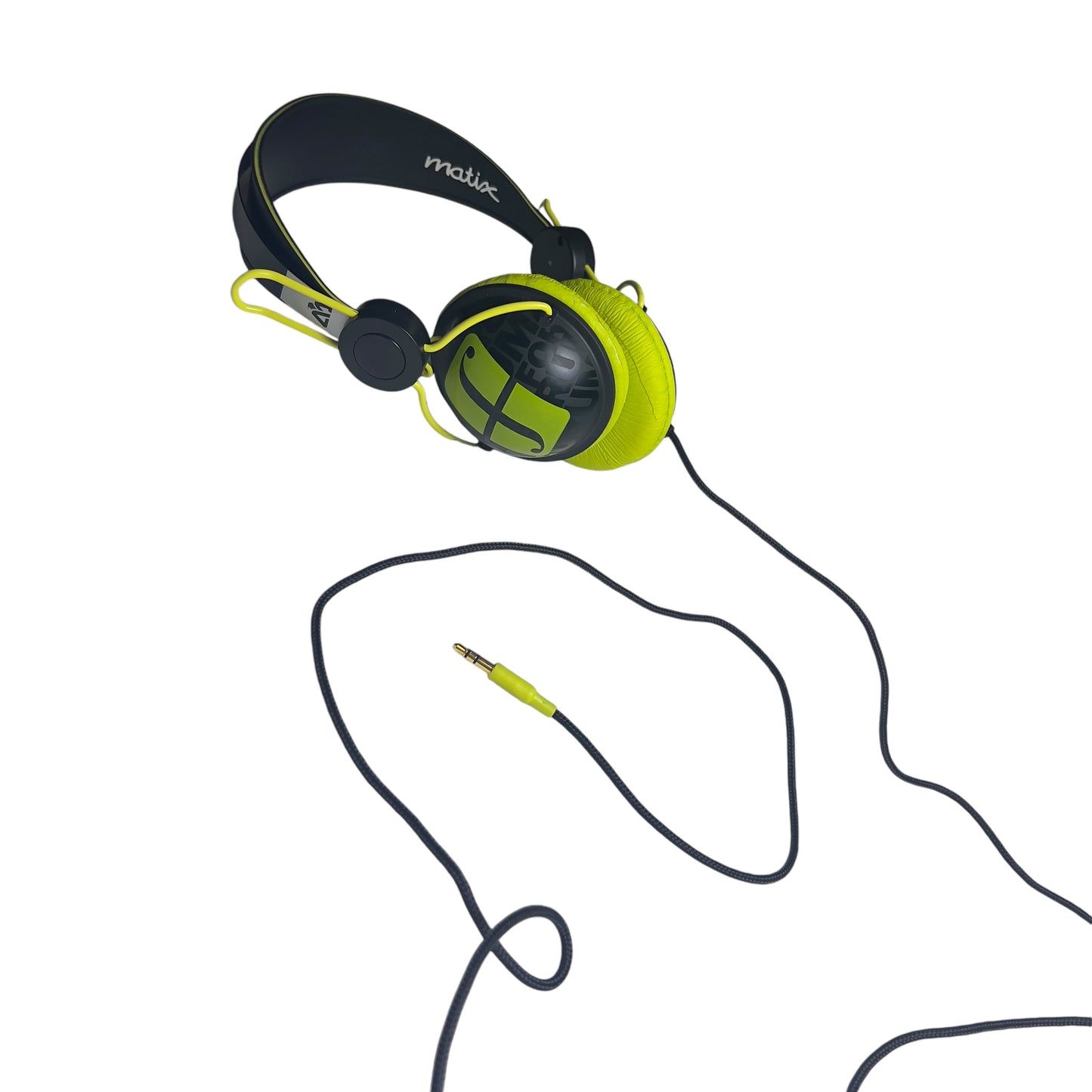 Forum Snowboards x Matix headphones