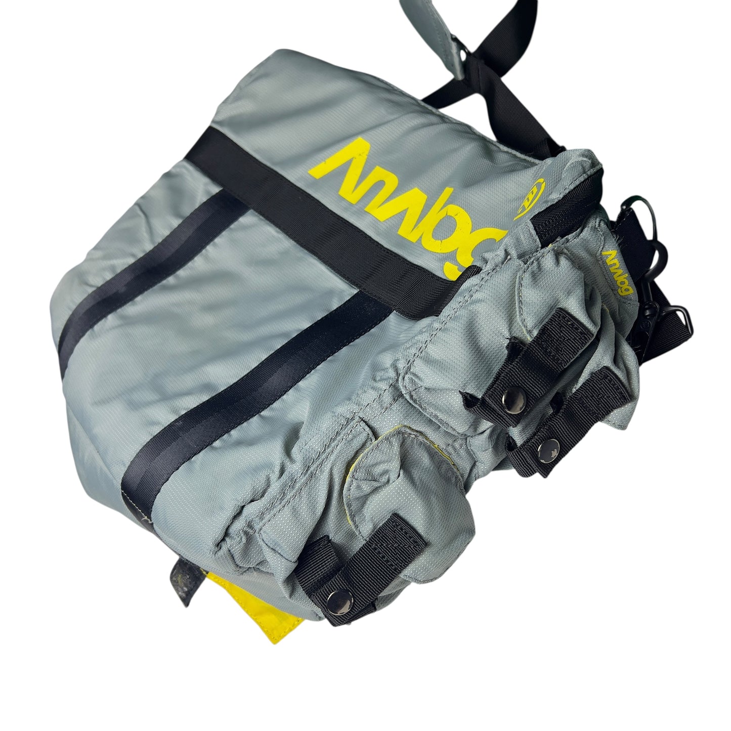 2004 Burton Analog Messenger DJ bag and 2004 T-Shirt (large) bundle snowboard