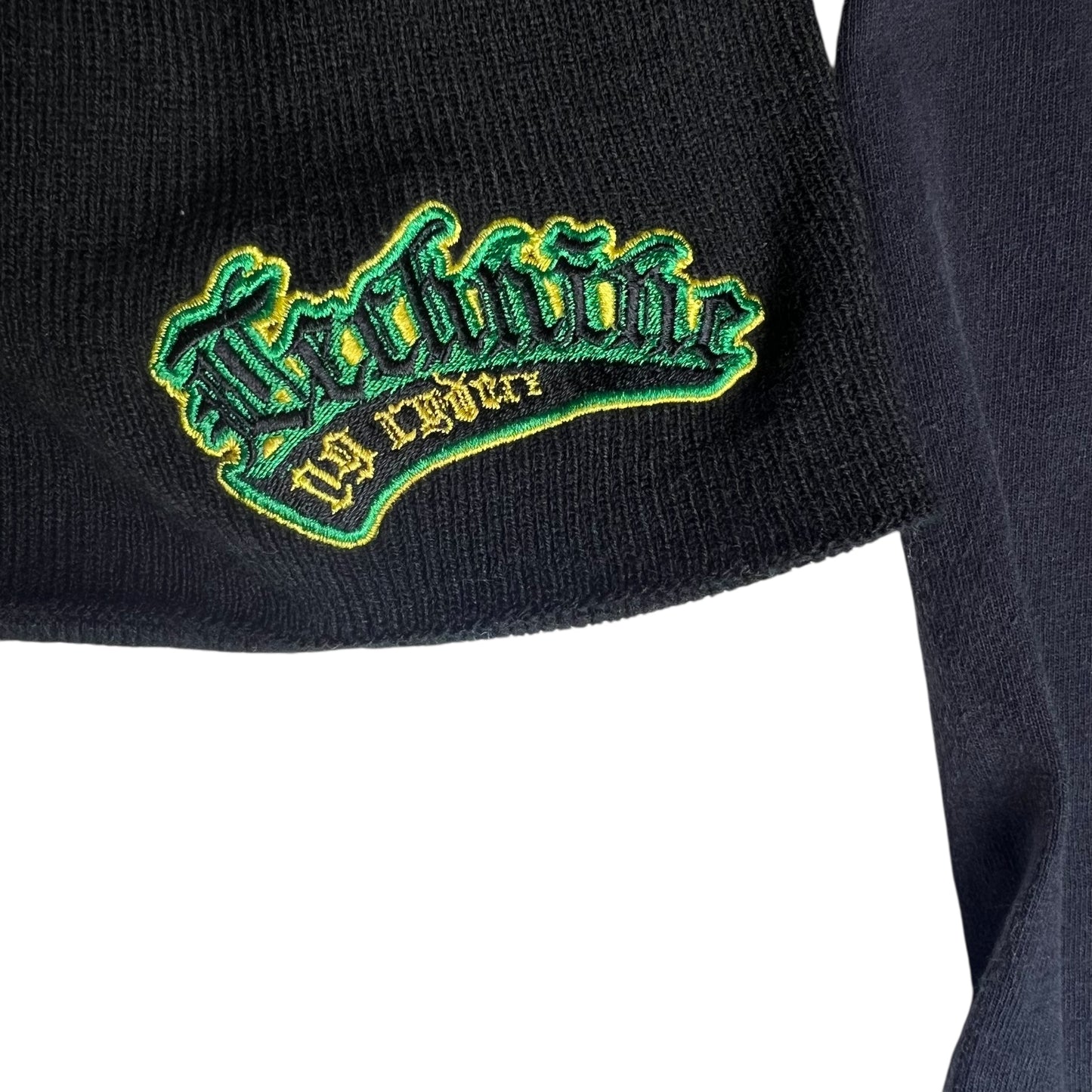 Technine OG Large shirt and beanie combo pack