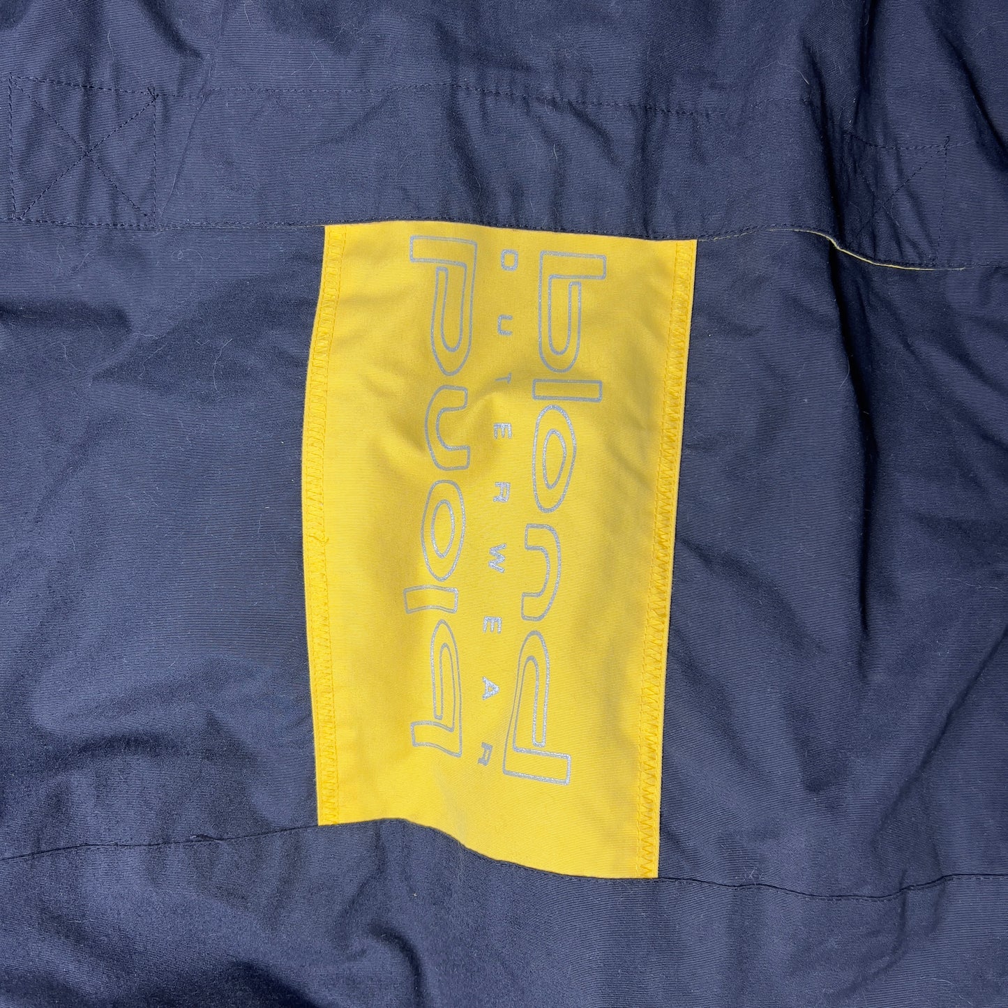 Blond 90s Snowboard Jacket Men’s Medium (L/XL fit)