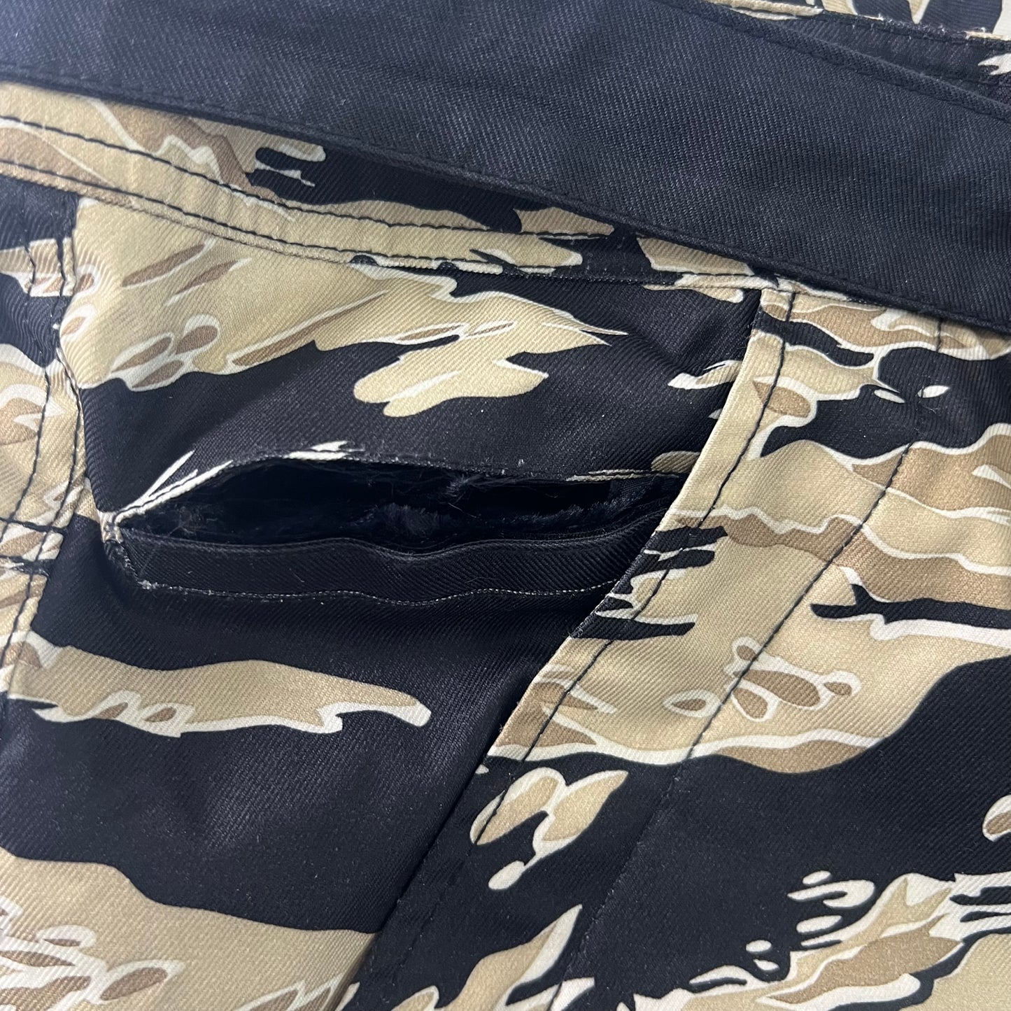 Technine Camo Pants XL ( XXL fit)