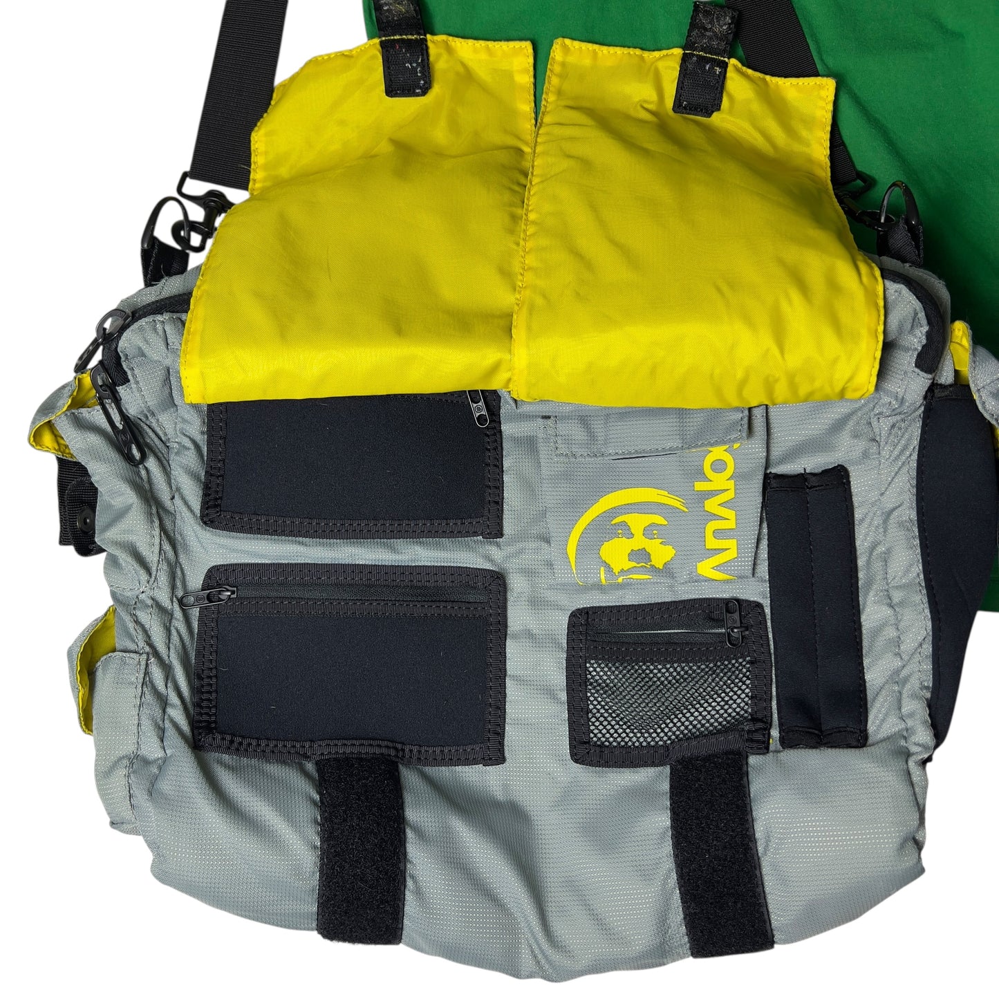 2004 Burton Analog Messenger DJ bag and 2004 T-Shirt (large) bundle snowboard