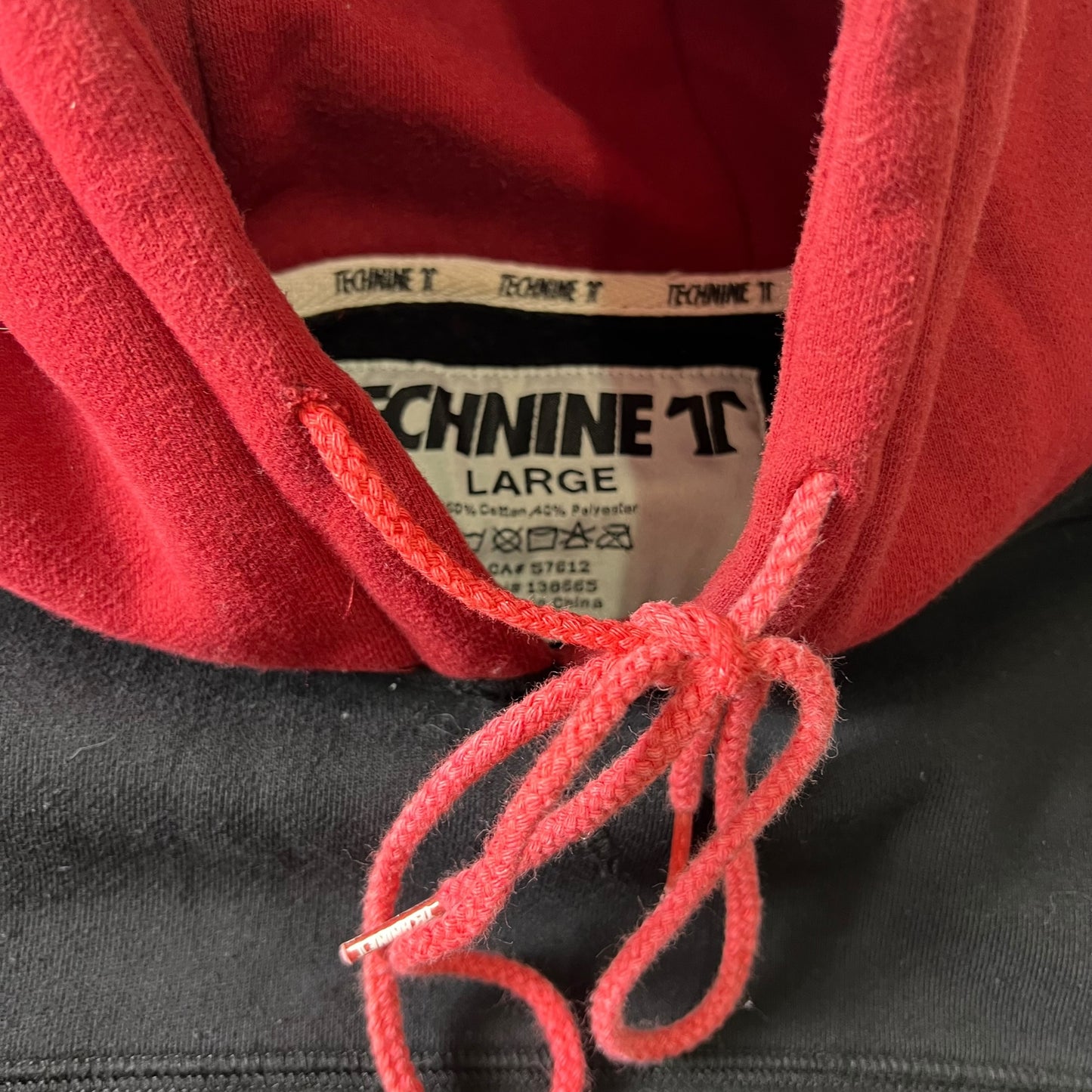 Technine hoodie thick men’s large