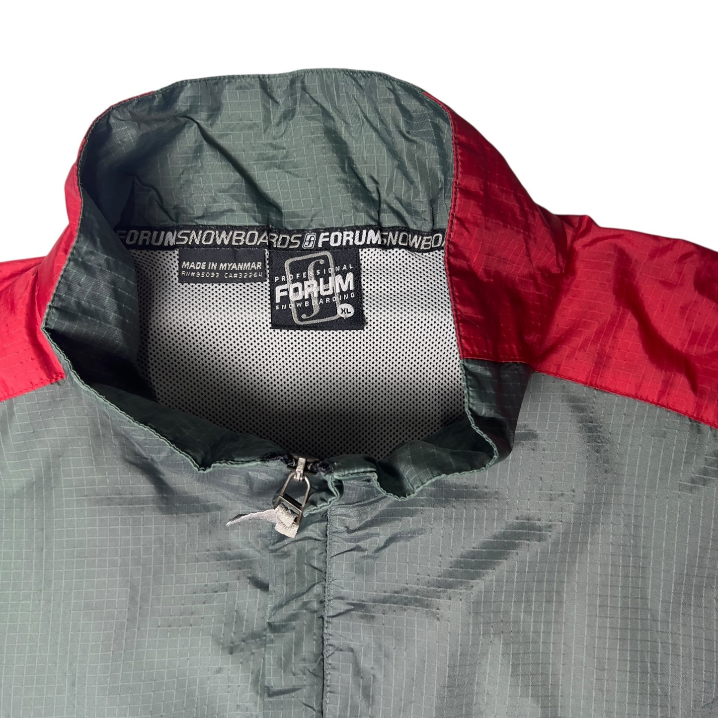 Forum Snowboards vtg track jacket