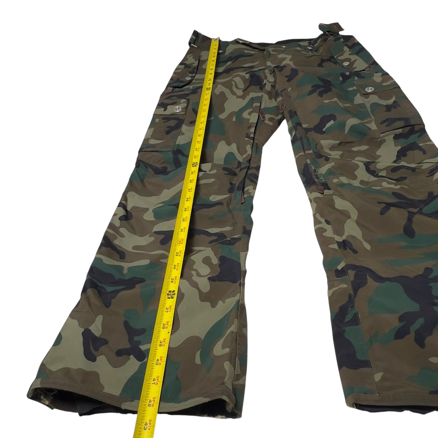 Holden Camo Snowboard Pants Men’s Large