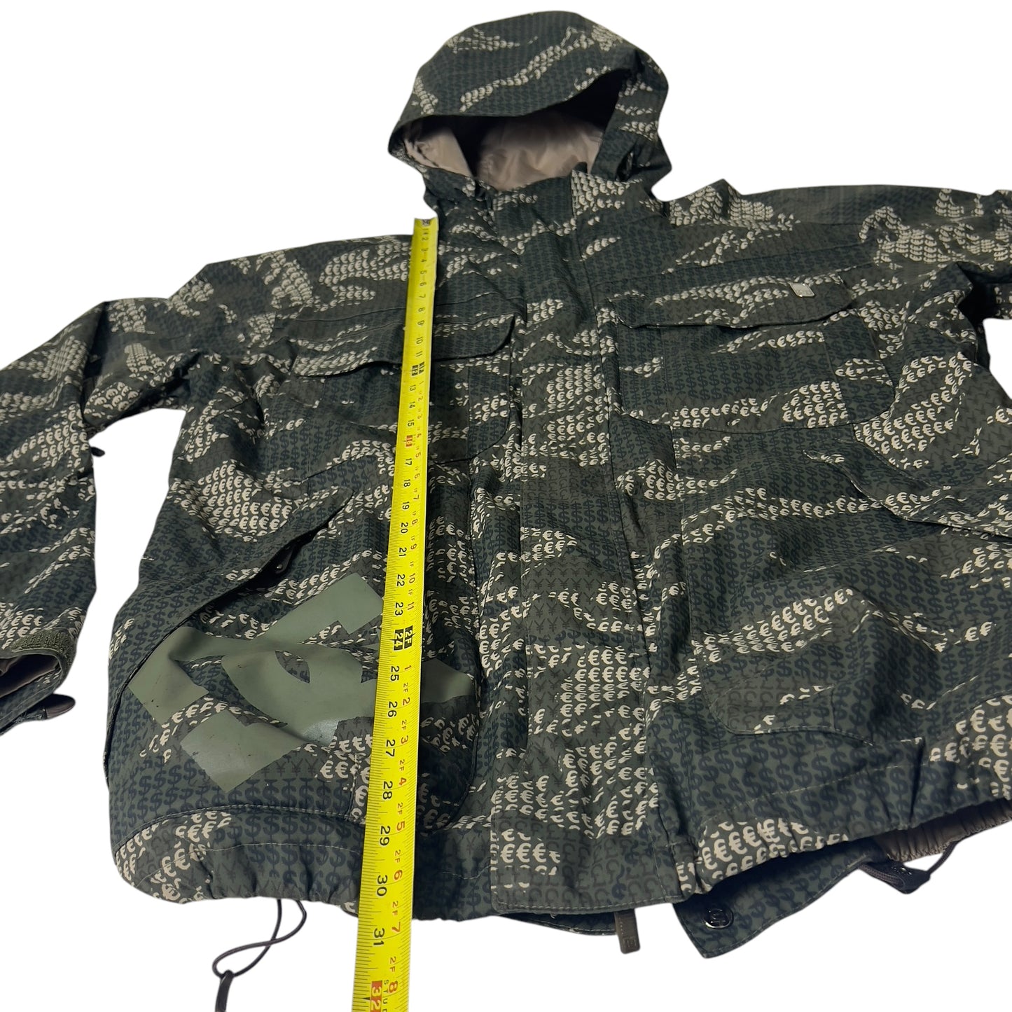 DC Snowboard Jacket Camo Men’s Large (L/XL fit)