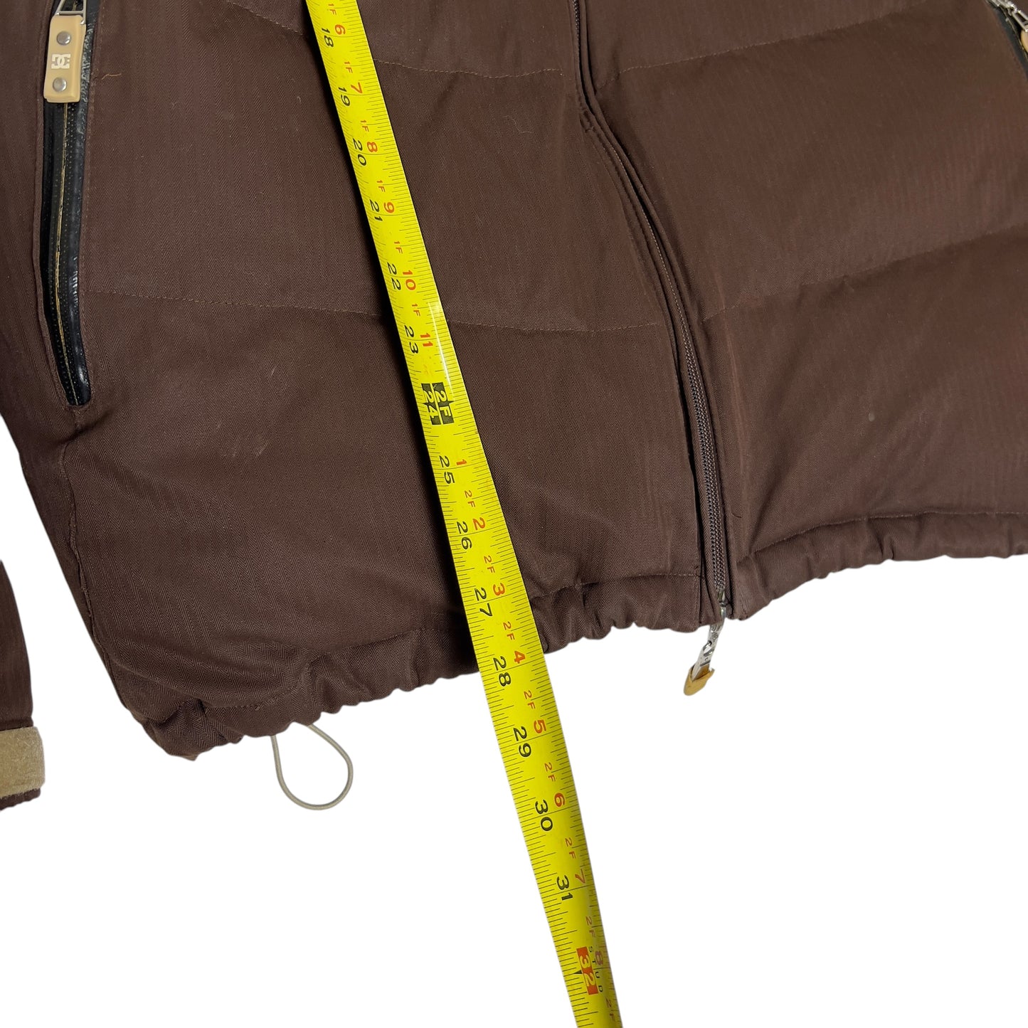D.C. Mtn Lab snowboard puffer Men’s M/L (no tag)